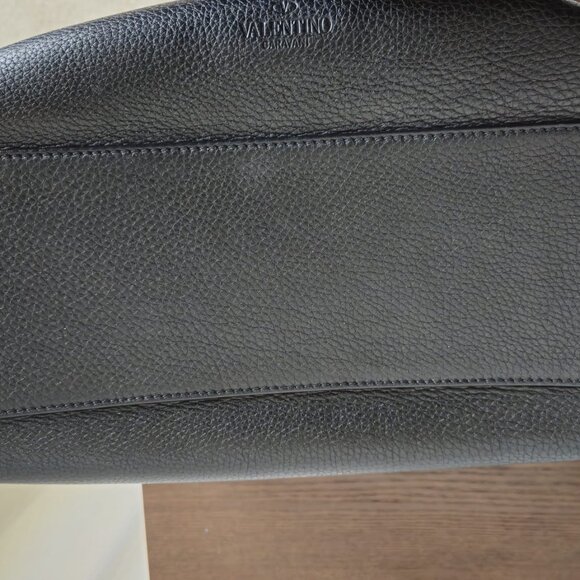 Valentino Rockstud Tote, Gorgeous BLK  Leather Large; More than 45%-off retail - Picture 6 of 16